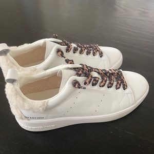 EUC Meadow white Vintage Havana sneakers, size 7.5